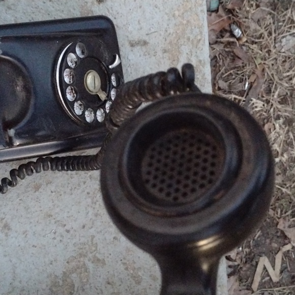 Antique Kellogg Black Rotary Dial Telephone - Picture 2 of 2